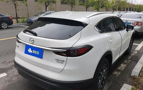Mazda CX-4, 2022 год, 2 000 000 рублей, 2 фотография