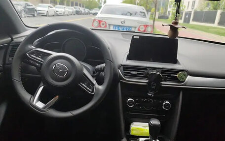 Mazda CX-4, 2022 год, 2 000 000 рублей, 6 фотография