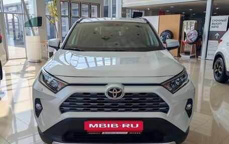 Toyota RAV4, 2021 год, 3 590 000 рублей, 2 фотография