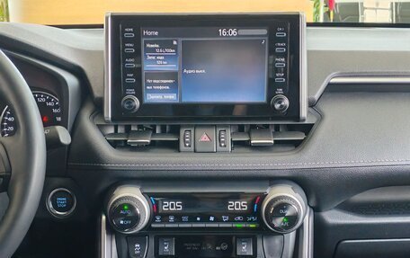 Toyota RAV4, 2021 год, 3 590 000 рублей, 15 фотография
