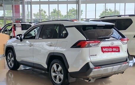Toyota RAV4, 2021 год, 3 590 000 рублей, 6 фотография