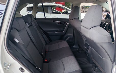Toyota RAV4, 2021 год, 3 590 000 рублей, 17 фотография