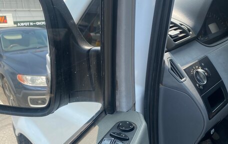 Mercedes-Benz Vito, 2004 год, 950 000 рублей, 9 фотография