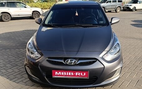 Hyundai Solaris II рестайлинг, 2012 год, 565 000 рублей, 10 фотография