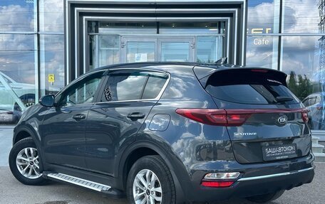 KIA Sportage IV рестайлинг, 2020 год, 2 100 000 рублей, 5 фотография
