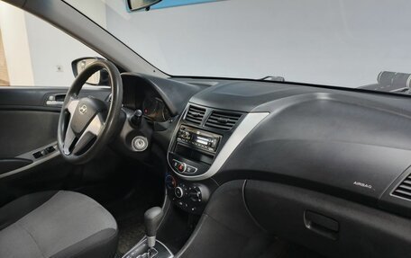 Hyundai Solaris II рестайлинг, 2012 год, 899 000 рублей, 13 фотография