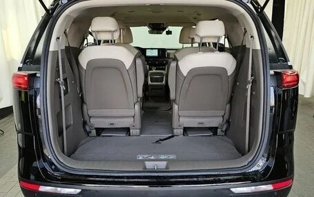 KIA Carnival, 2021 год, 2 210 000 рублей, 2 фотография