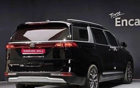KIA Carnival, 2021 год, 2 210 000 рублей, 20 фотография
