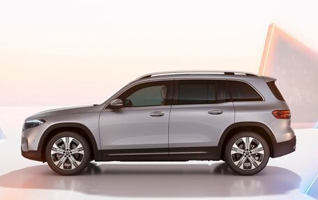 Mercedes-Benz EQB, 2024 год, 5 000 000 рублей, 2 фотография