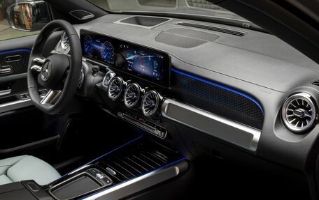 Mercedes-Benz EQB, 2024 год, 5 000 000 рублей, 6 фотография
