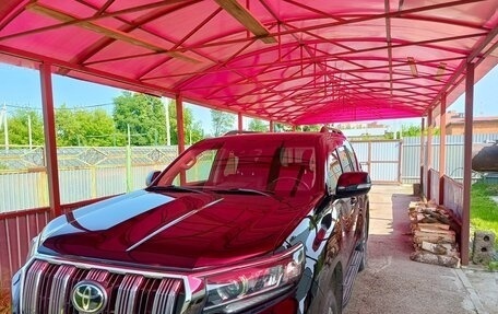 Toyota Land Cruiser Prado 150 рестайлинг 2, 2022 год, 6 200 000 рублей, 2 фотография