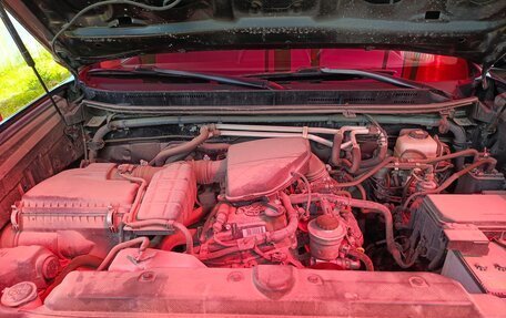 Toyota Land Cruiser Prado 150 рестайлинг 2, 2022 год, 6 200 000 рублей, 8 фотография