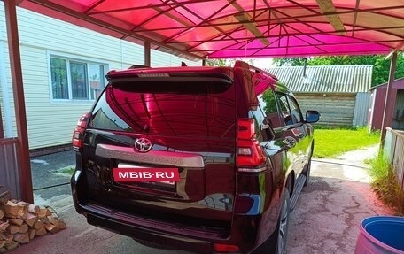 Toyota Land Cruiser Prado 150 рестайлинг 2, 2022 год, 6 200 000 рублей, 4 фотография