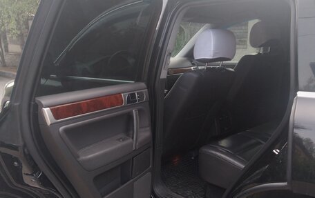 Volkswagen Touareg III, 2005 год, 1 200 000 рублей, 3 фотография