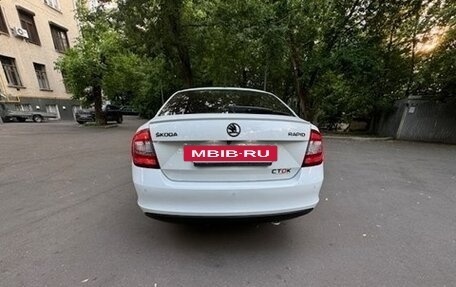 Skoda Rapid I, 2015 год, 1 050 000 рублей, 5 фотография