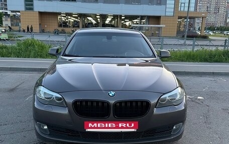 BMW 5 серия, 2012 год, 1 650 000 рублей, 2 фотография