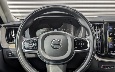 Volvo XC60 II, 2021 год, 4 700 000 рублей, 22 фотография