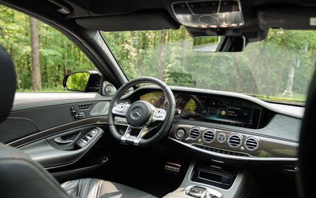 Mercedes-Benz S-Класс AMG, 2019 год, 25 000 000 рублей, 12 фотография