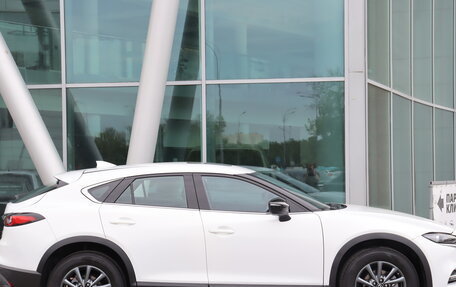 Mazda CX-4, 2023 год, 2 699 000 рублей, 4 фотография