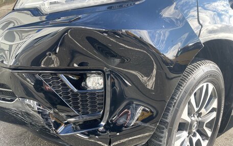 Toyota Land Cruiser Prado 150 рестайлинг 2, 2021 год, 6 300 000 рублей, 8 фотография