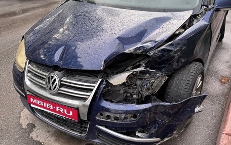 Volkswagen Jetta VI, 2010 год, 350 000 рублей, 2 фотография
