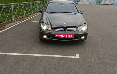 Mercedes-Benz CLK-Класс, 2004 год, 1 100 000 рублей, 3 фотография