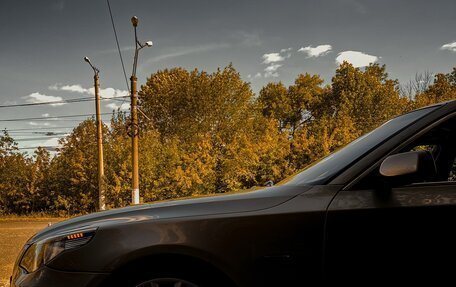 BMW 5 серия, 2004 год, 950 000 рублей, 8 фотография