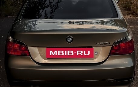 BMW 5 серия, 2004 год, 950 000 рублей, 5 фотография