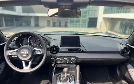 Mazda MX-5, 2022 год, 3 200 400 рублей, 9 фотография