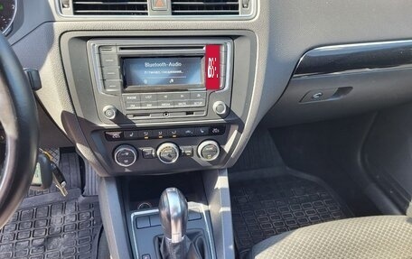 Volkswagen Jetta VI, 2016 год, 1 450 000 рублей, 14 фотография