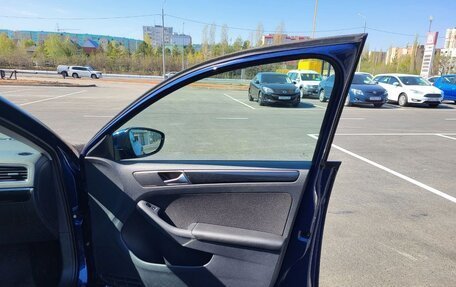 Volkswagen Jetta VI, 2016 год, 1 450 000 рублей, 28 фотография