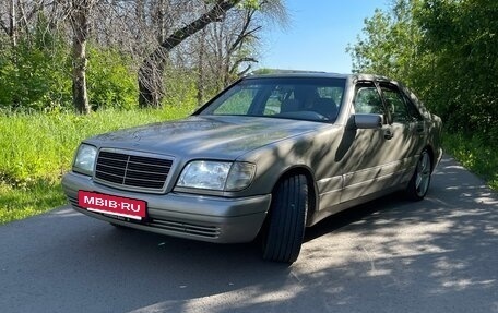 Mercedes-Benz S-Класс, 1995 год, 660 000 рублей, 2 фотография
