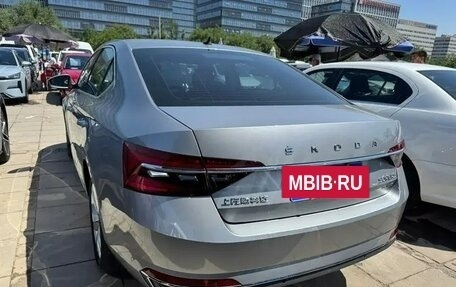 Skoda Superb III рестайлинг, 2020 год, 1 970 000 рублей, 3 фотография