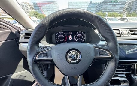 Skoda Superb III рестайлинг, 2020 год, 1 970 000 рублей, 33 фотография