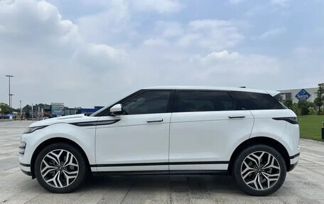 Land Rover Range Rover Evoque II, 2022 год, 2 860 000 рублей, 4 фотография