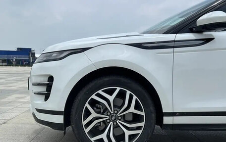 Land Rover Range Rover Evoque II, 2022 год, 2 860 000 рублей, 11 фотография