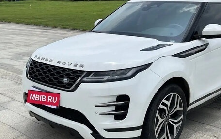 Land Rover Range Rover Evoque II, 2022 год, 2 860 000 рублей, 9 фотография