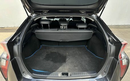 Toyota Prius IV XW50, 2016 год, 1 760 000 рублей, 15 фотография