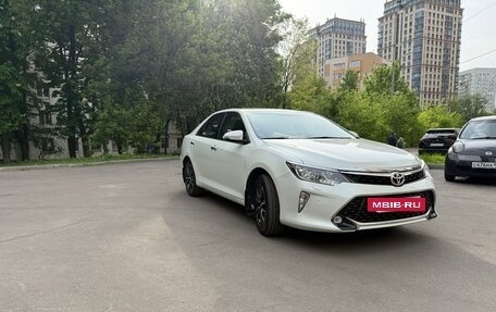 Toyota Camry, 2017 год, 2 950 000 рублей, 2 фотография