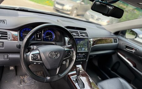 Toyota Camry, 2017 год, 2 950 000 рублей, 9 фотография
