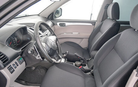 Mitsubishi Pajero Sport II рестайлинг, 2012 год, 1 769 000 рублей, 6 фотография