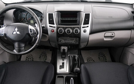 Mitsubishi Pajero Sport II рестайлинг, 2012 год, 1 769 000 рублей, 9 фотография