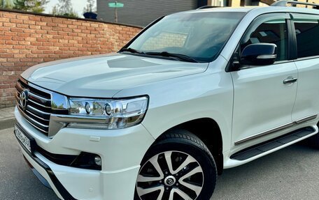 Toyota Land Cruiser 200, 2015 год, 4 999 000 рублей, 16 фотография