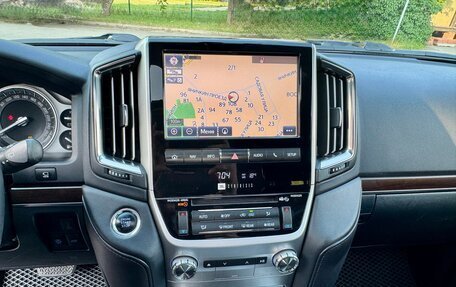 Toyota Land Cruiser 200, 2015 год, 4 999 000 рублей, 36 фотография
