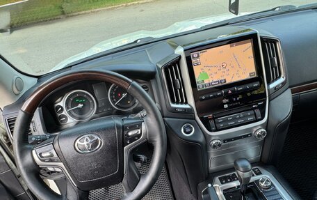 Toyota Land Cruiser 200, 2015 год, 4 999 000 рублей, 35 фотография