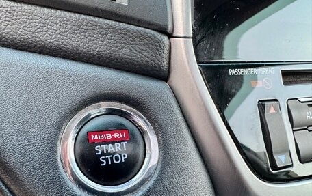 Toyota Land Cruiser 200, 2015 год, 4 999 000 рублей, 34 фотография