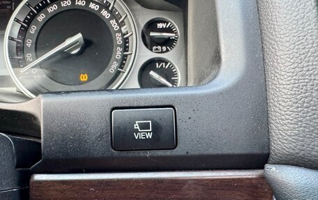 Toyota Land Cruiser 200, 2015 год, 4 999 000 рублей, 37 фотография