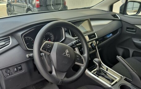 Mitsubishi Xpander, 2023 год, 2 425 000 рублей, 6 фотография
