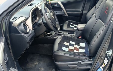 Toyota RAV4, 2015 год, 2 050 000 рублей, 6 фотография