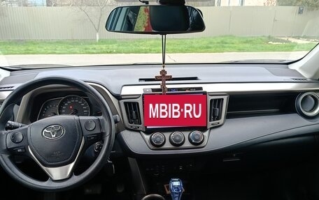 Toyota RAV4, 2015 год, 2 050 000 рублей, 5 фотография